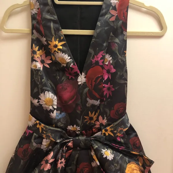 Alice + Olivia Floral Dress ( SOLD) - Image 4