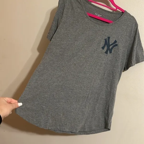 Yankee Top Size L - Image 3