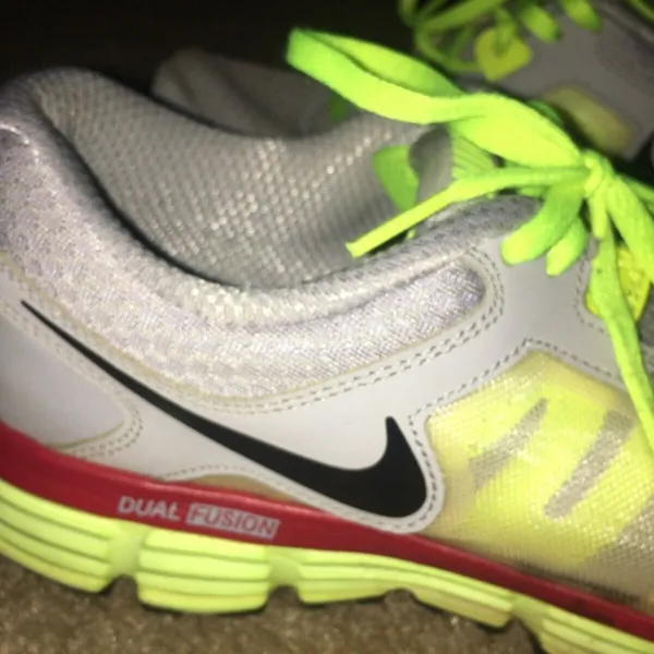 Nike Dual Fusion ST2 Youth Women'Athletic Shoes Sz 7Y MultiColor Sneakers - Image 5