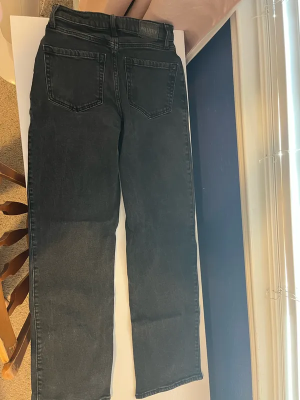 Black Hollister Jeans - Image 4