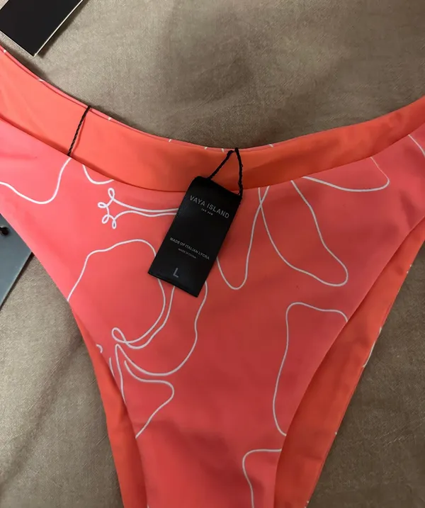 Vaya Island Bikini Set - Image 4