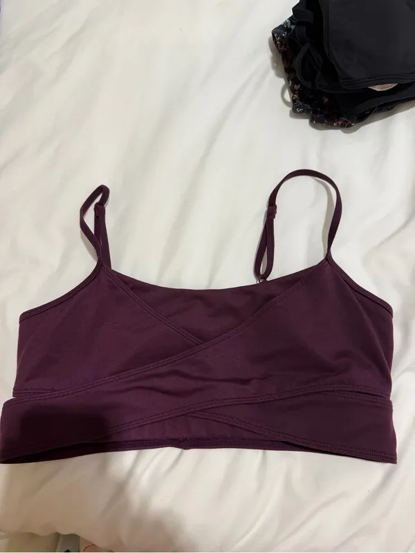 ALO Yoga Airbrush Enso Dark Plum Cross-Front Sports Bralette Size Medium - Image 4