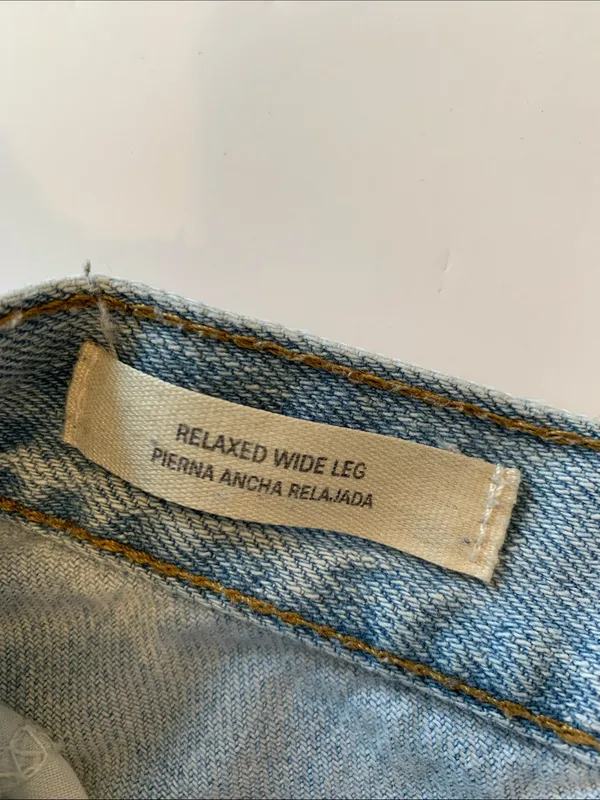 Universal Threads Women’s Size 4 / 27 Relaxed Fit Wide Leg 100% Cotton Jeans - Image 5