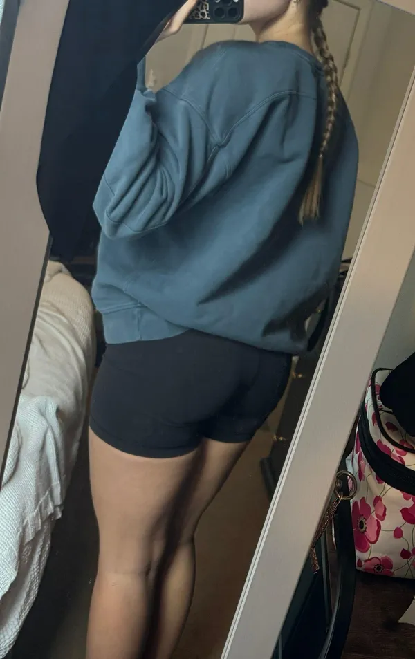 Lululemon Perfectly Oversized Crew - Image 3