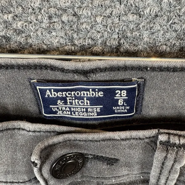 Abercombie And Fitch Jeans Womens 28/6L Gray Faded Denim High‎ Rise Jean legging - Image 3