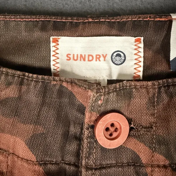 Sundry Camo Ankle Pants Womens 25 Brown Twill Pleated Crop Pockets Relaxed NWT - Image 4