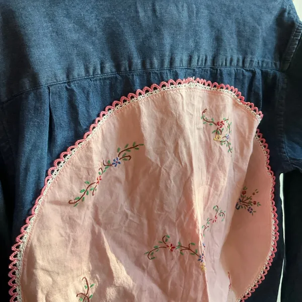 Old‎ navy button up custom woman’s shirt medium - Image 3