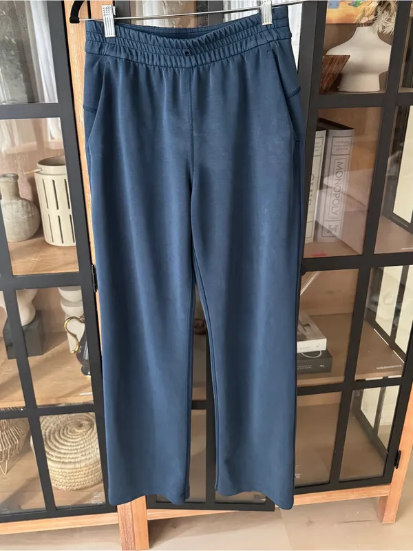 Lululemon Softstreme High-Rise Pants True Navy pockets wide straight leg - Image 2