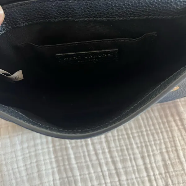 Marc Jacobs Black and Gold Crossbody Bag - Image 3