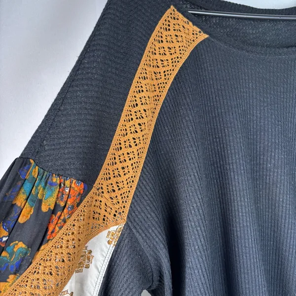 Free People Black Waffle Knit Mixed Print Balloon Sleeve Pullover Top (M/L) - Image 5