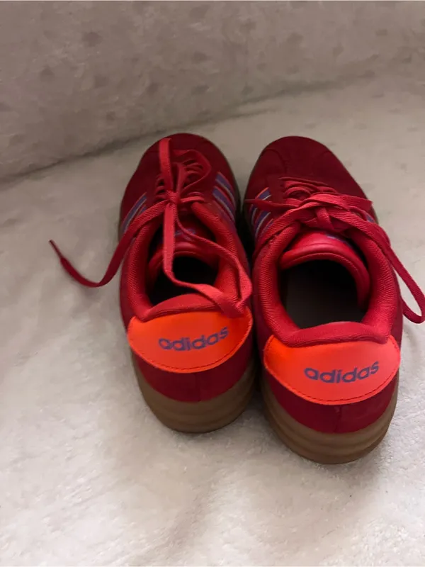 adidas Gazelle Bold in Red / Semi Lucid Fuchsia / Night Indigo size 7 - Image 2