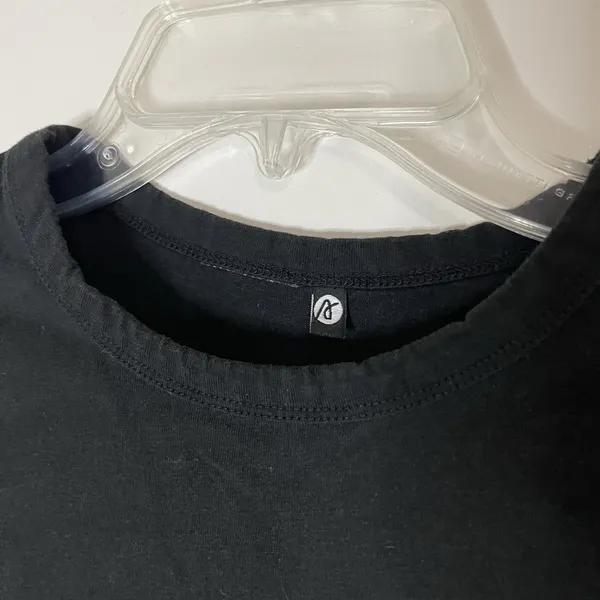 AYBL Cropped oversized crew neck black tshirt size Large - Image 2