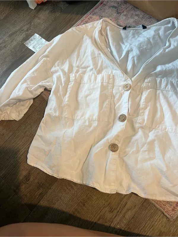 Zara small white top button down - Image 5