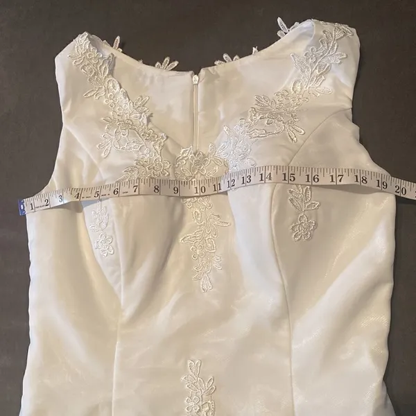 Women’s White Chiffon Formal Dress Floral Lace Detail & Matching Jacket Size 14 - Image 12