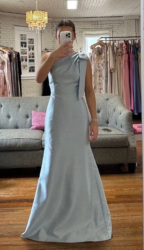 Alfred Sung Gown - Image 4