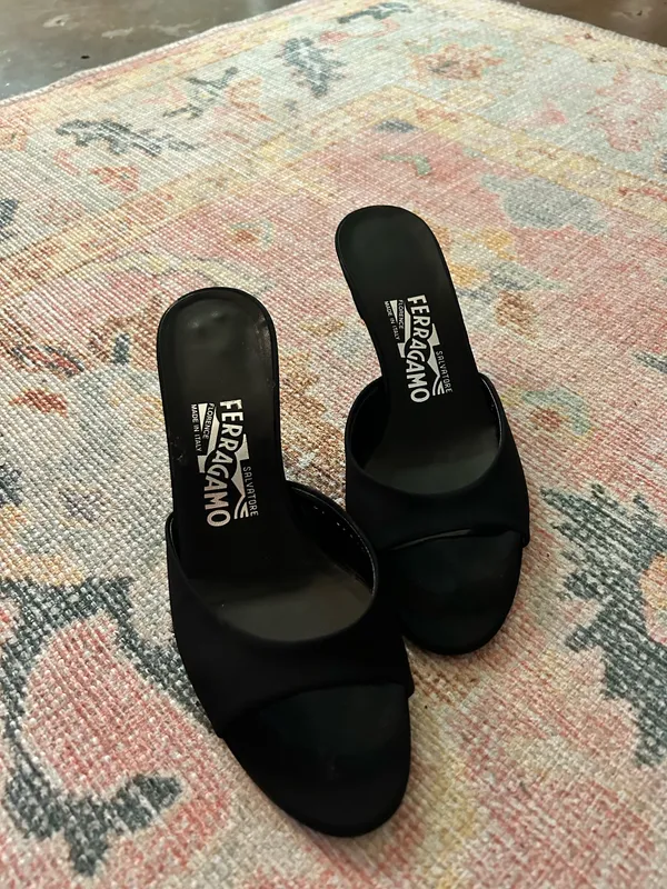Ferragamo Salvatore Black Kitten Vintage Heels - Image 2
