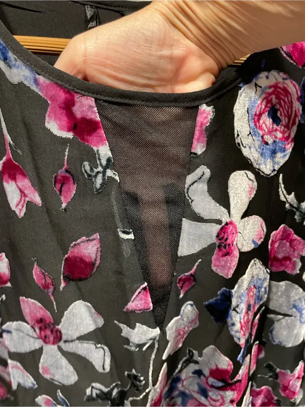 Buffalo David Bitton Cute Y2K velvet floral burnout flutter sleeve crop festival indie sleaze fairy - Image 4