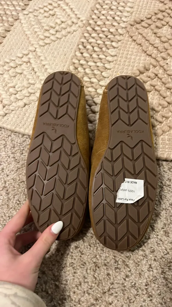 UGG Slippers - Image 3