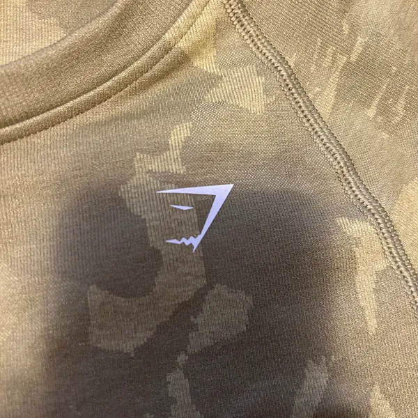 Adapt Camo Seamless Long Sleeve Crop Top - Image 4