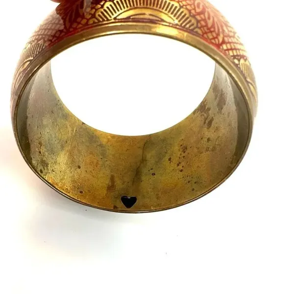 Red and gold tone wide brass bangle bracelet - Image 9