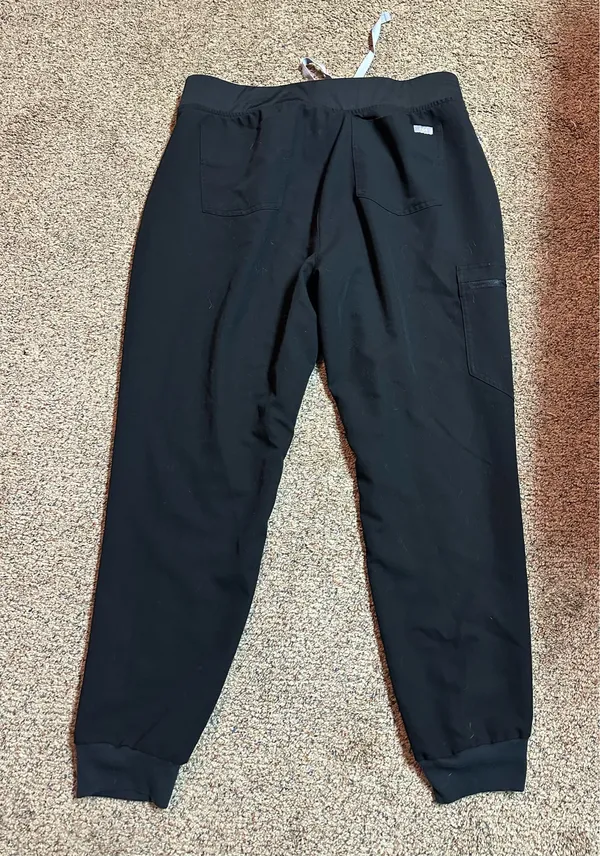 FIGS Jogger Scrub Pants - Image 3