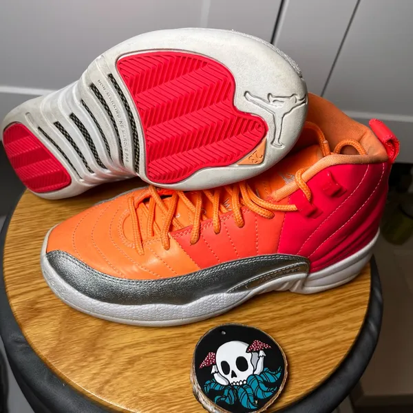 Air Jordan 12 Retro GS 'Sunrise' US Size 4.5Y •6W•36.5EUR (Preloved no box) - Image 7