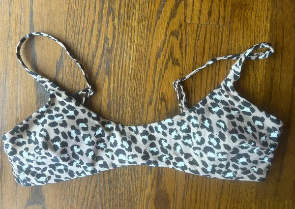 Aerie Leopard Print Bikini Top M - Image 2