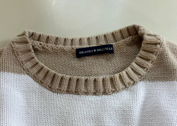 Brandy Melville Sweater - Image 2