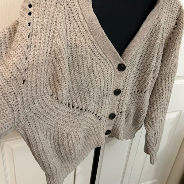 American Eagle oversized slouch sweater! Super soft and cozy - Image 3