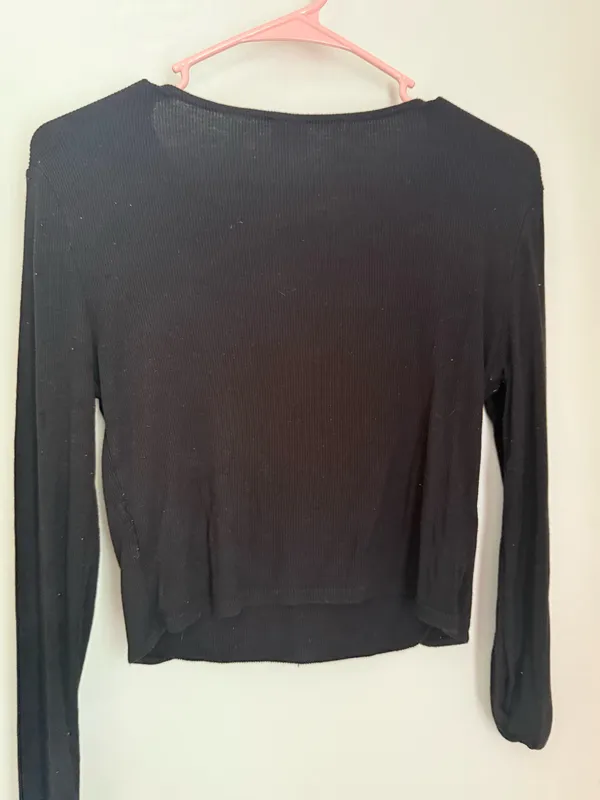 No Boundaries Black long sleeve crop top - Image 2