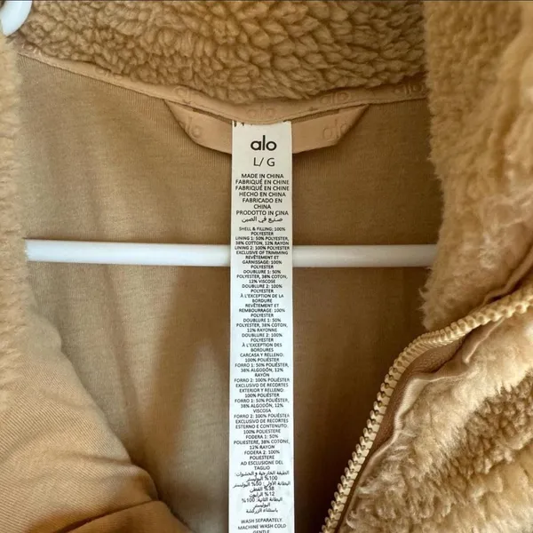 Alo Yoga Sherpa Angel Snow Puffer - Image 7