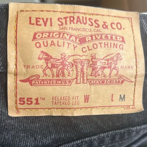 ✨Levi's 551 Relaxed Fit Tapered Leg Sz 10M Denim Jeans✨ - Image 7