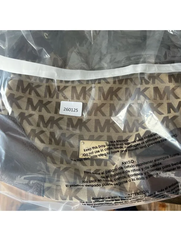 Michael Kors Women's Brown and Cream Shoulder Bag #260125 - Image 13