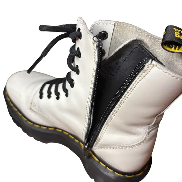 Dr. Martens White Jadon Leather Platform Boots Size 7 - Image 6