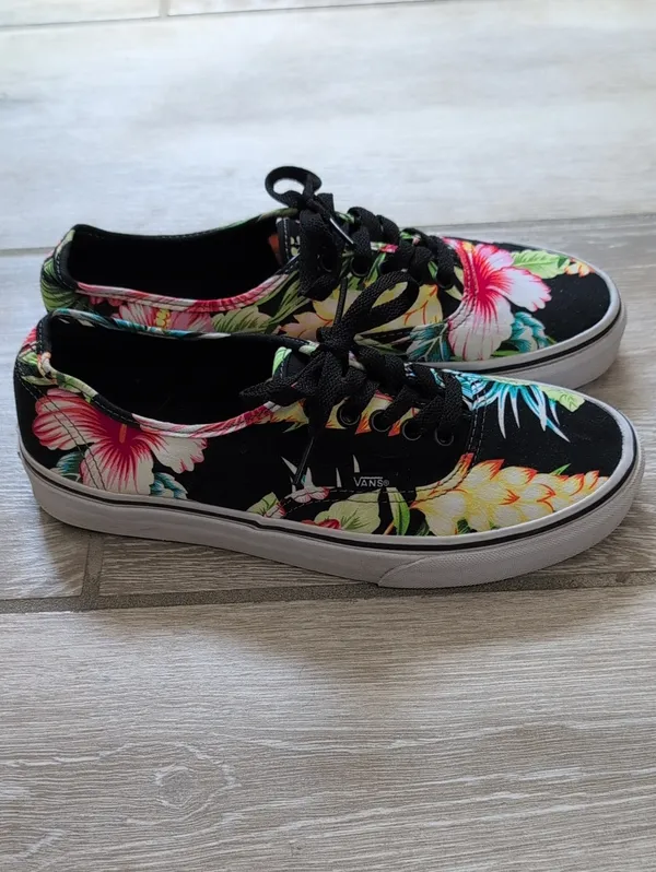 Vans Authentic Hawaiian Print Sneakers W9/M 7.5| Vans Authentic Shoes - Image 3