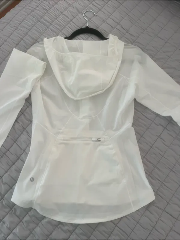 lululemon athletica White Mist Over Windbreaker Sz 4 - Image 5