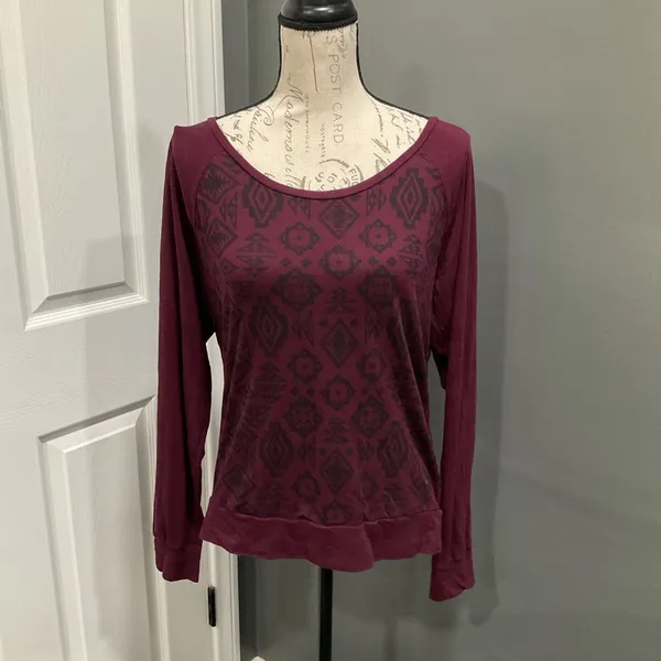 Victorias Secret And‎ Pink Shirt Bundle - Image 2