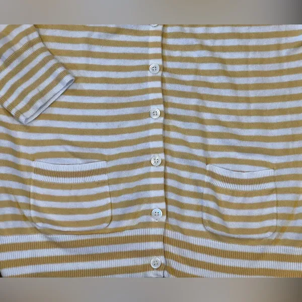 GAP‎ Yellow and White Striped Lightweight 3/4 Sleeve Cardigan Women’s Medium - Image 7