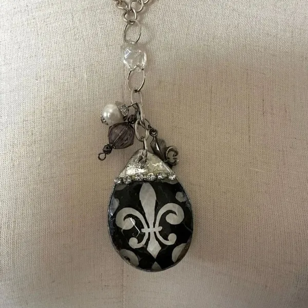 Fleur de lis teardrop pendant charm necklace - Image 8