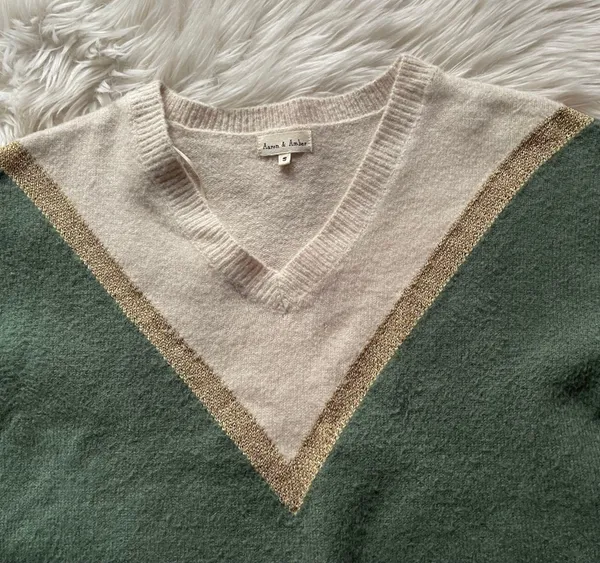 Aaron & Amber V-Neck Geometric Oversized Sweater - Image 2