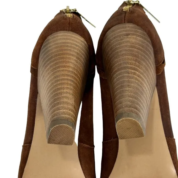 Betsey Johnson Jensen Leather Chestnut Brown Bootie Boots - Image 9