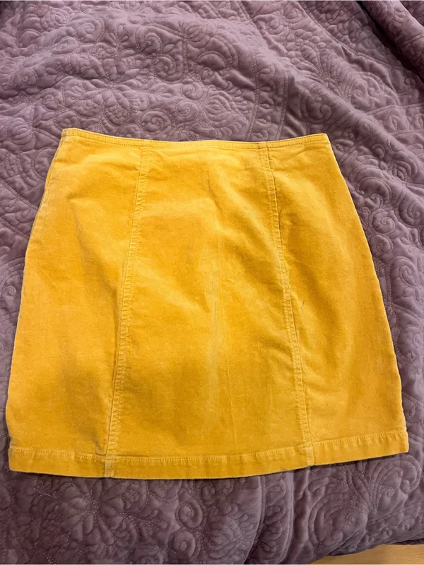 Forever 21 Ochre Front-Zip Mini Skirt - Image 2