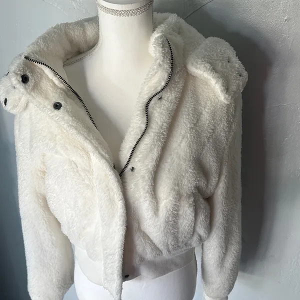 Aeropostale Off-White Teddy Jacket with Hood - Image 3