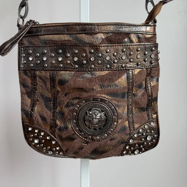 Anne Klein Small Brown Crossbody Bag Zebra Print Studded Lion‎ Head Y2K McBling - Image 2
