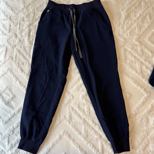 Figs Navy Blue Scrub Set - Image 5
