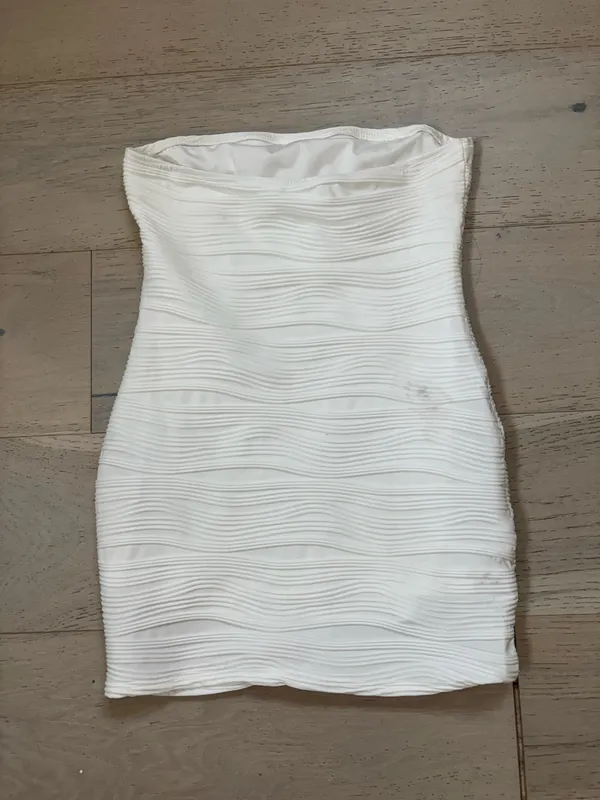 White Mini Lulus Dress - Image 3