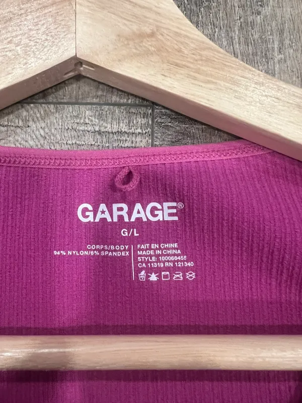 Garage hot pink  tee - Image 3