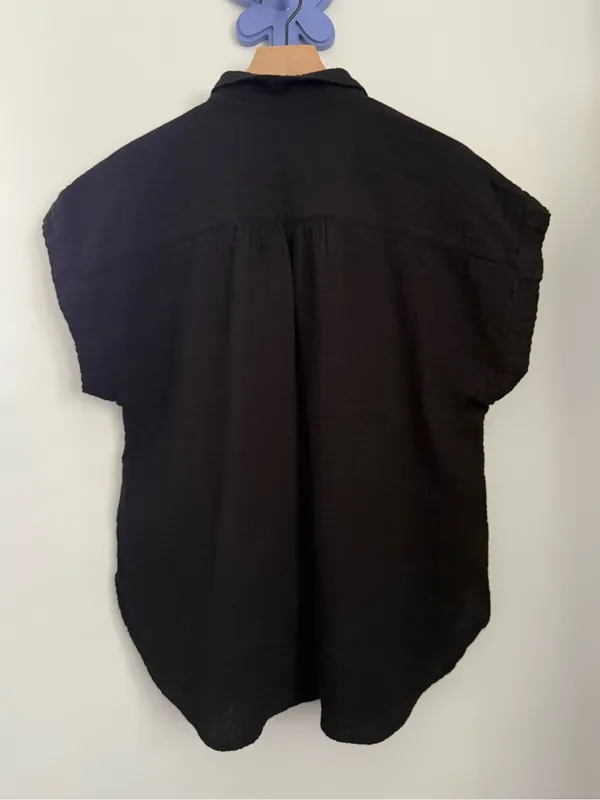 Gap XL Crinkle Gauze Short Sleeve Shirt Black Relaxed Minimal Beach - Image 3