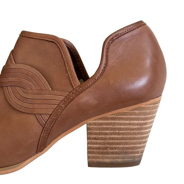 Anthro EUC Lien Do Leather Heeled Booties - Image 2