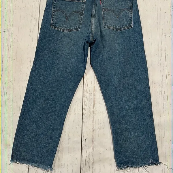 Levi’s Strauss wedgie blue cropped jeans - Image 4